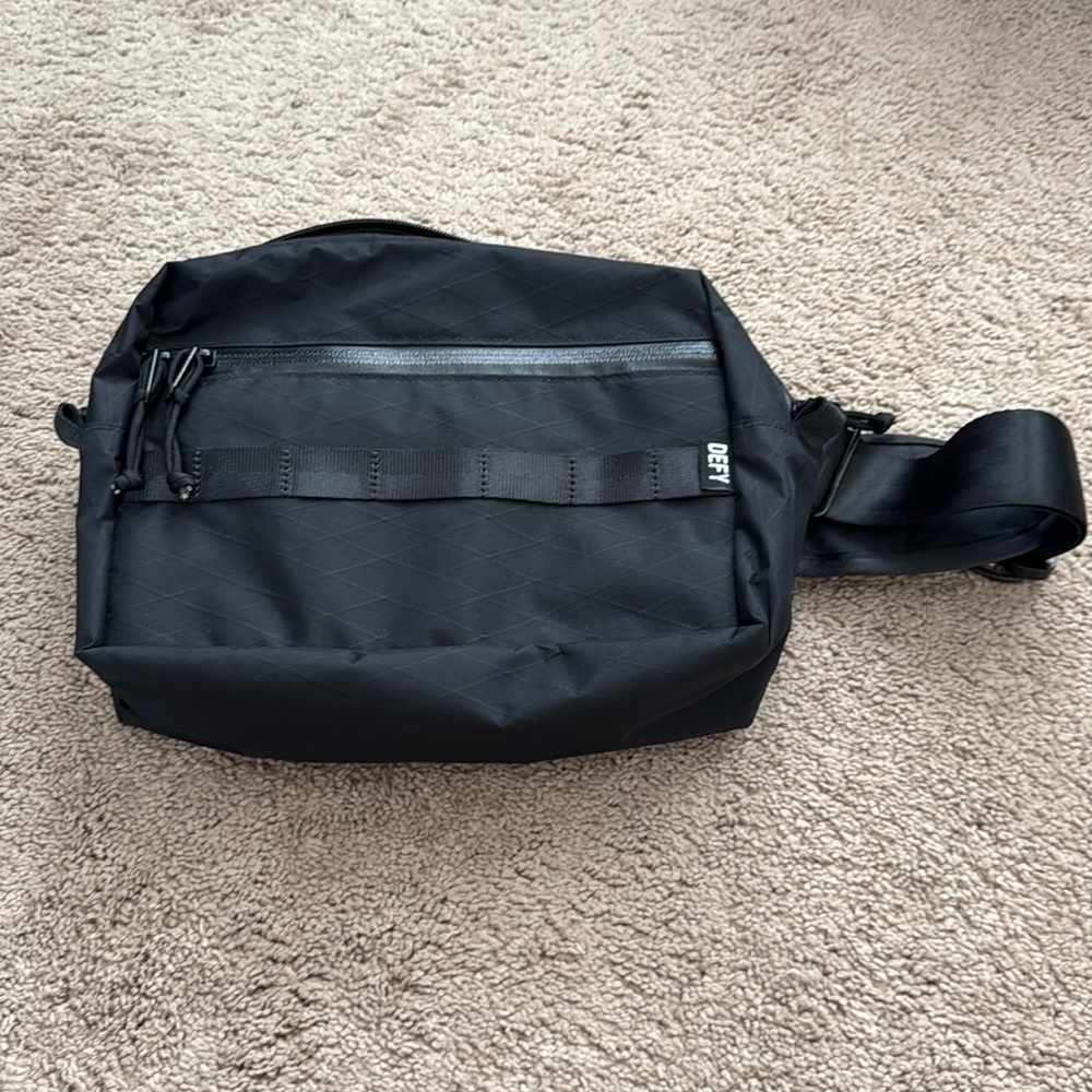 DEFY Insidious Jr. Sling Bag X-PAC